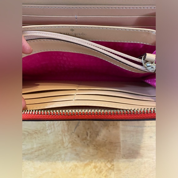 Kate Spade New York "Soffiano" Solid Red Leather Zip Around Wallet! - Picture 13 of 16
